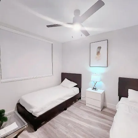 Lux Urban Retreat: Family-Friendly Staycation with Gym & EV Charging West Palm Beach Exterior photo