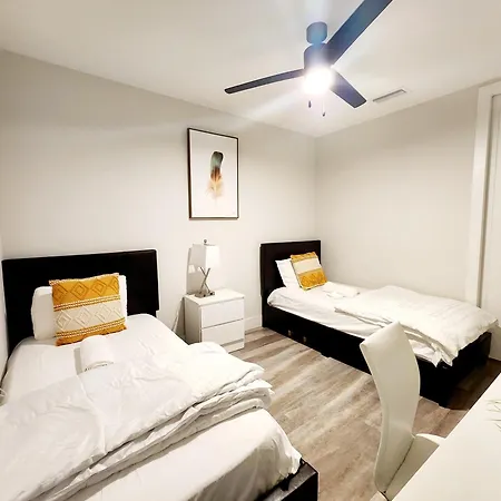 Lux Urban Retreat: Family-Friendly Staycation with Gym & EV Charging West Palm Beach Exterior photo